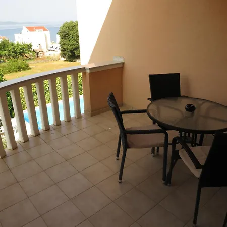 - Diklo 5774d Apartment